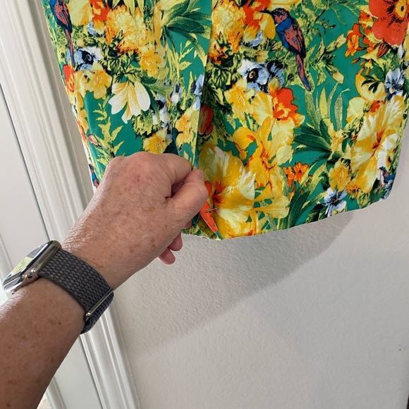 NWT Eric Signature Floral Bird Pencil Skirt size 8 - Picture 3 of 10